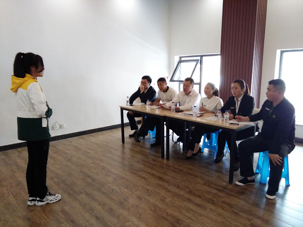 用優(yōu)質服務 建設文明景區(qū)